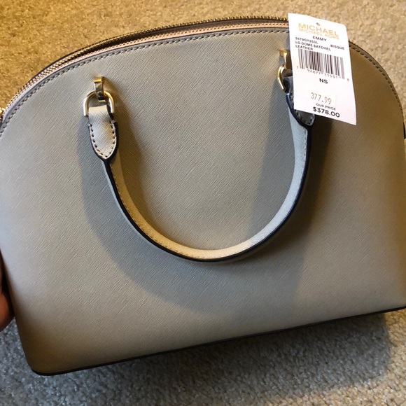 Michael Kors Emmy satchel in bisque - Picture 5 of 9